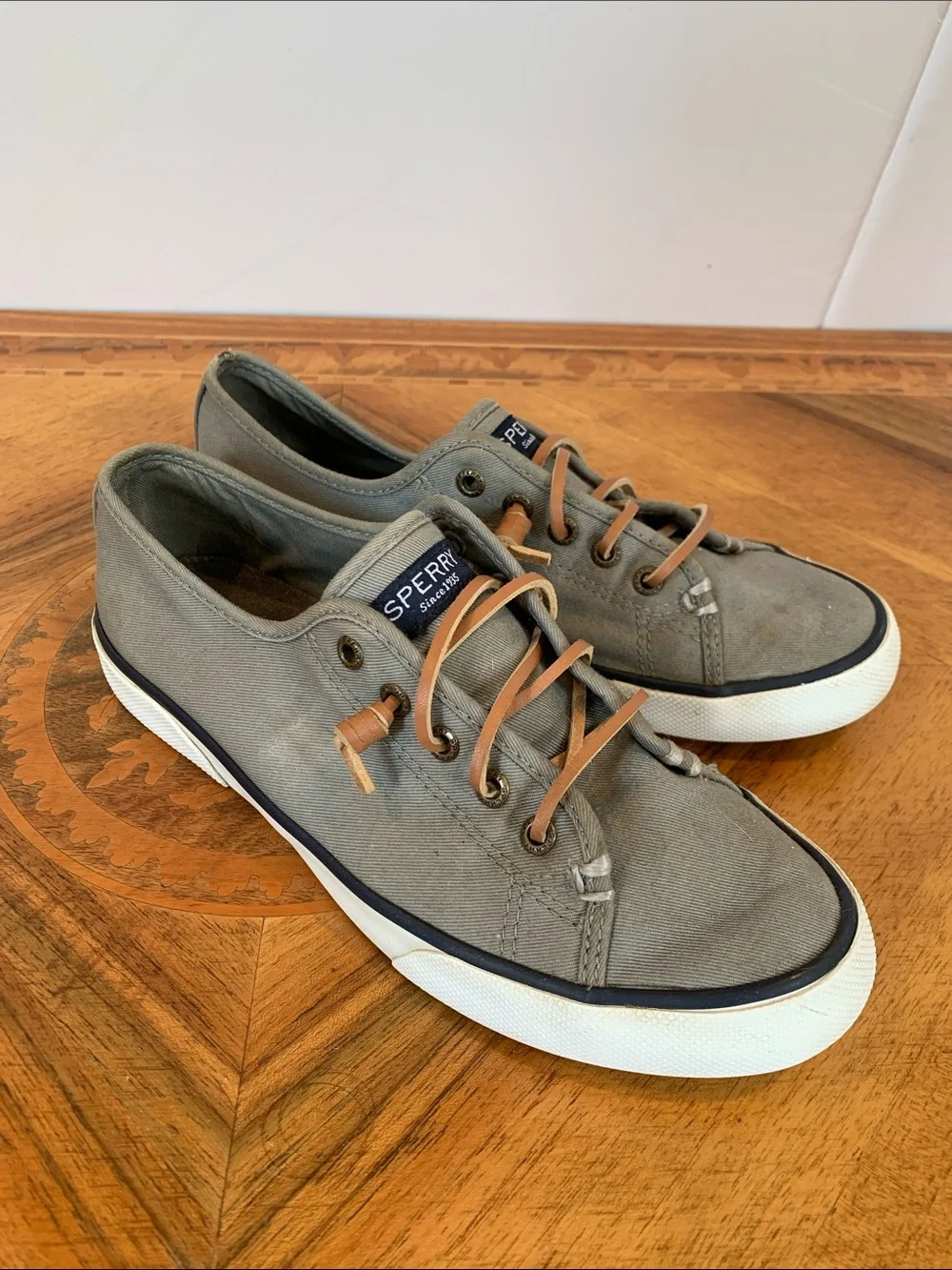 Sperry Women’s Size 7 Gray Canvas Pier View Slip-On Boat Sneaker w/ Leather Lace
